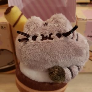 Pusheen Keychain Catfé Keychain Tiramisu Cake Dessert Blind Box Mystery Cute!